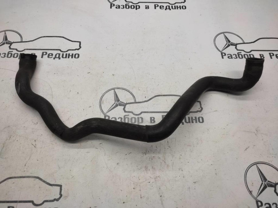 Патрубок радиатора MERCEDES-BENZ VANEO W414 (2001 - 2005) фото 1 — Разборка Мерседес