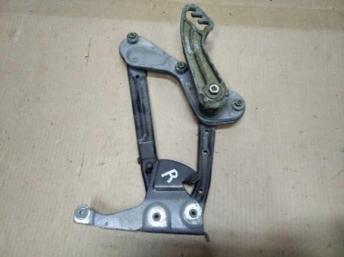 Петля капота MERCEDES-BENZ W124 W124/S124/C124/A124 (1984 - 1993) — Разборка Мерседес