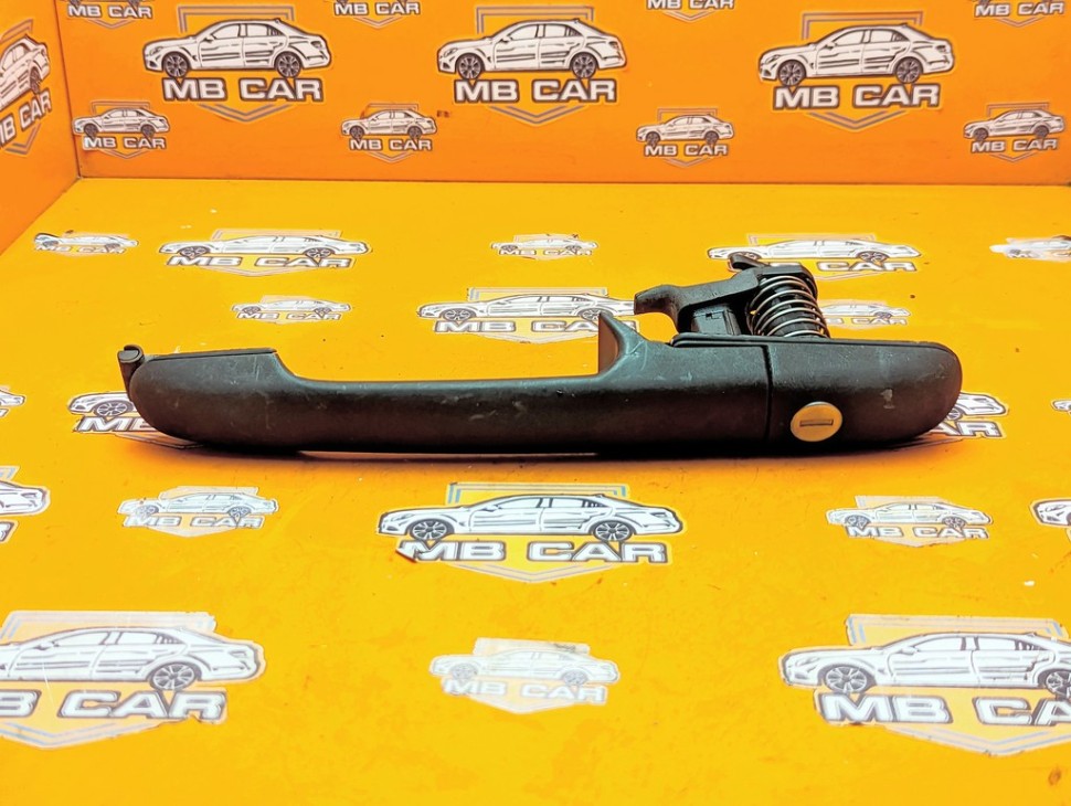 Ручка двери наружняя MERCEDES-BENZ Vito W638 (1996 - 2003) фото 1 — Разборка Мерседес