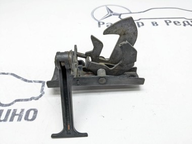 Замок капота MERCEDES-BENZ S-класс W220 рестайлинг (2002 - 2005) — Разборка Мерседес