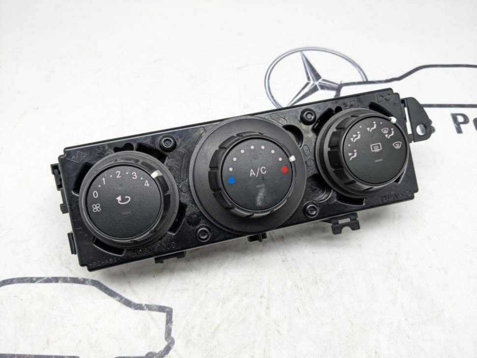 Панель управления климатом MERCEDES-BENZ Citan W415 (2012 - 2021) фото 1 — Разборка Мерседес
