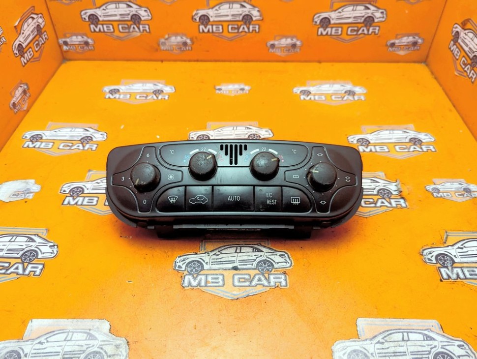 Панель управления климатом MERCEDES-BENZ C-класс W203/S203/CL203 (2000 - 2004) фото 1 &mdash; Разборка Мерседес