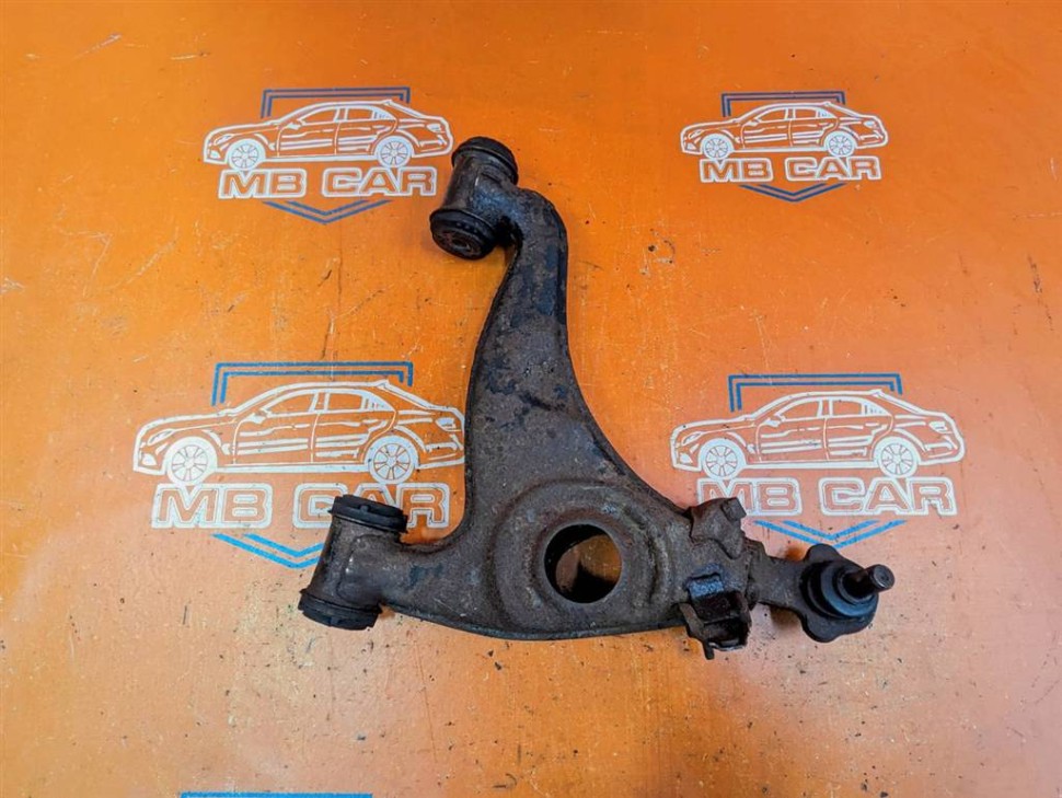 Рычаг передний нижний правый MERCEDES-BENZ W124 W124/S124/C124/A124 (1984 - 1993) фото 1 — Разборка Мерседес