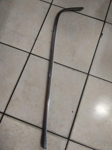 Хром заднего бампера MERCEDES-BENZ W124 W124/S124/C124/A124 (1984 - 1993) — Разборка Мерседес