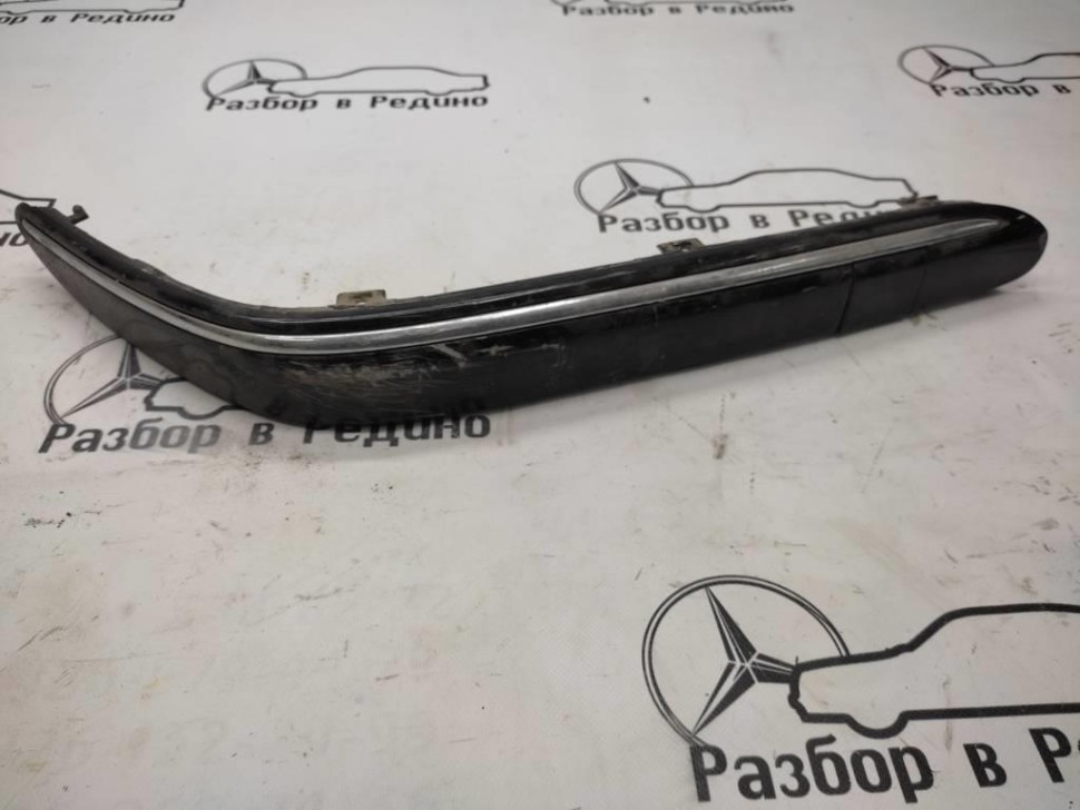 Накладка переднего бампера MERCEDES-BENZ C-класс W203/S203/CL203 (2000 - 2004) фото 1 — Разборка Мерседес