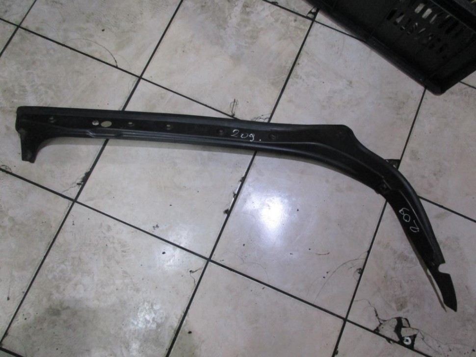 Водосток MERCEDES-BENZ C-класс W203/S203/CL203 (2000 - 2004) фото 1 — Разборка Мерседес