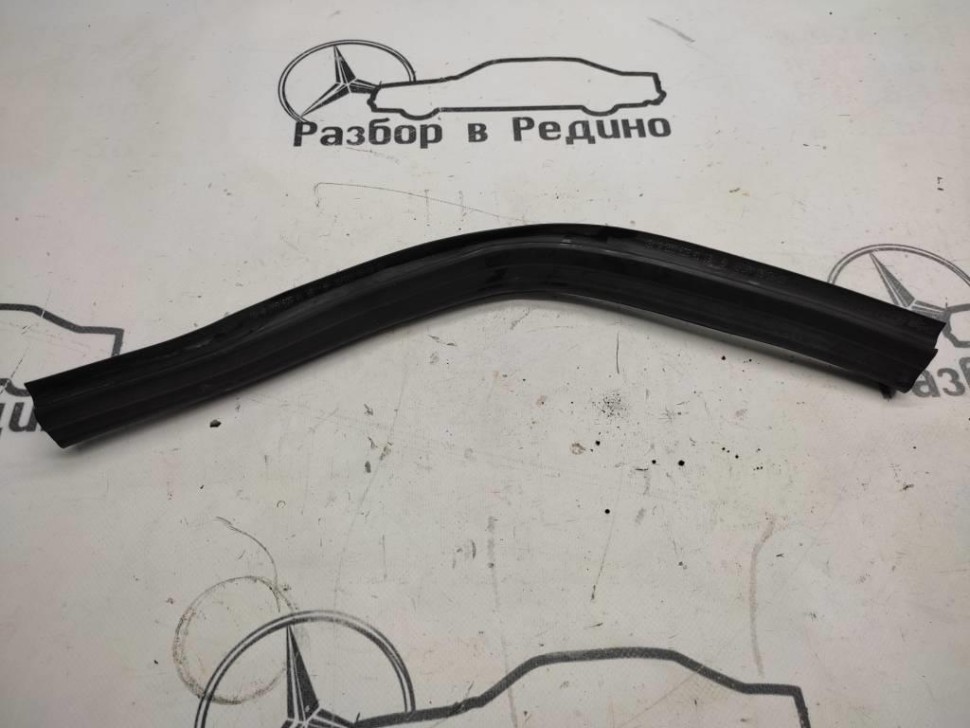 Уплотнитель моторного отсека MERCEDES-BENZ CLK-класс C209/W209 рестайлинг (2005 - 2010) фото 1 &mdash; Разборка Мерседес