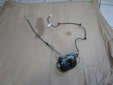 Замок двери передней правой MERCEDES-BENZ Vito W639 рестайлинг (2010 - 2014) — Разборка Мерседес