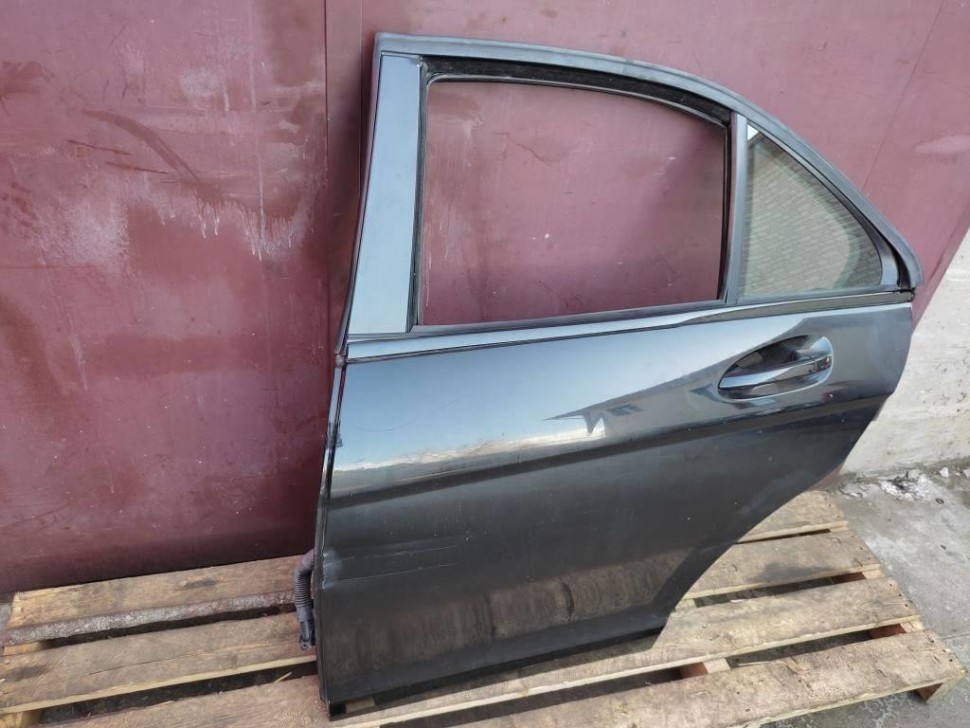 Дверь задняя левая MERCEDES-BENZ C-class w204 фото 1 — Разборка Мерседес