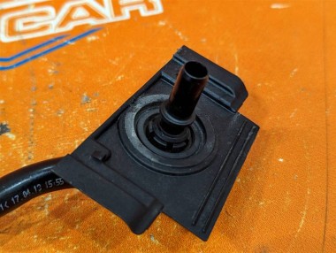 Трубка вакуумная MERCEDES-BENZ E-класс W212/S212/C207/A207 (2009 - 2013) — Разборка Мерседес