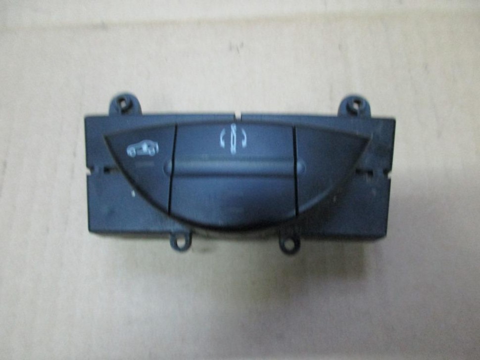 Блок кнопок MERCEDES-BENZ E-класс W211/S211 (2002 - 2006) фото 1 — Разборка Мерседес