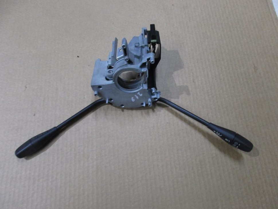 Переключатель круиз контроля MERCEDES-BENZ CLS-класс C219 рестайлинг (2008 - 2010) фото 1 — Разборка Мерседес