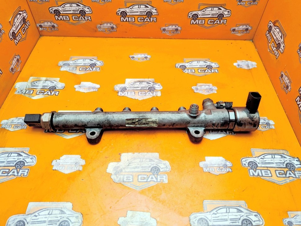 Рампа топливная MERCEDES-BENZ C-класс W204/S204/С204 рестайлинг (2011 - 2015) фото 1 &mdash; Разборка Мерседес