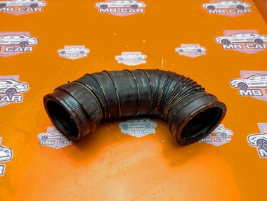 Патрубок воздушный MERCEDES-BENZ CLK-класс C208/A208 (1997 - 2000) — Разборка Мерседес