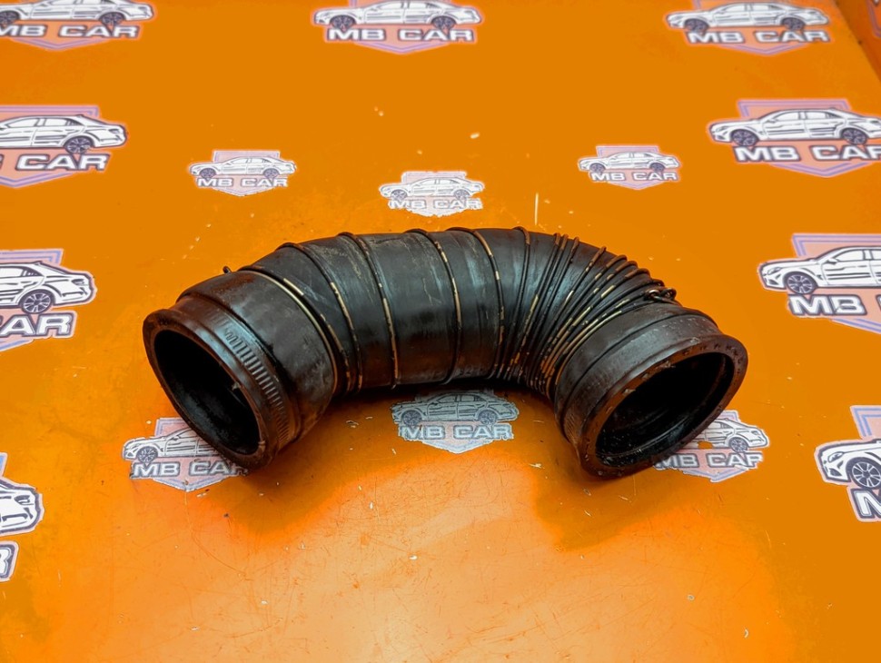 Патрубок воздушный MERCEDES-BENZ CLK-класс C208/A208 (1997 - 2000) фото 1 — Разборка Мерседес