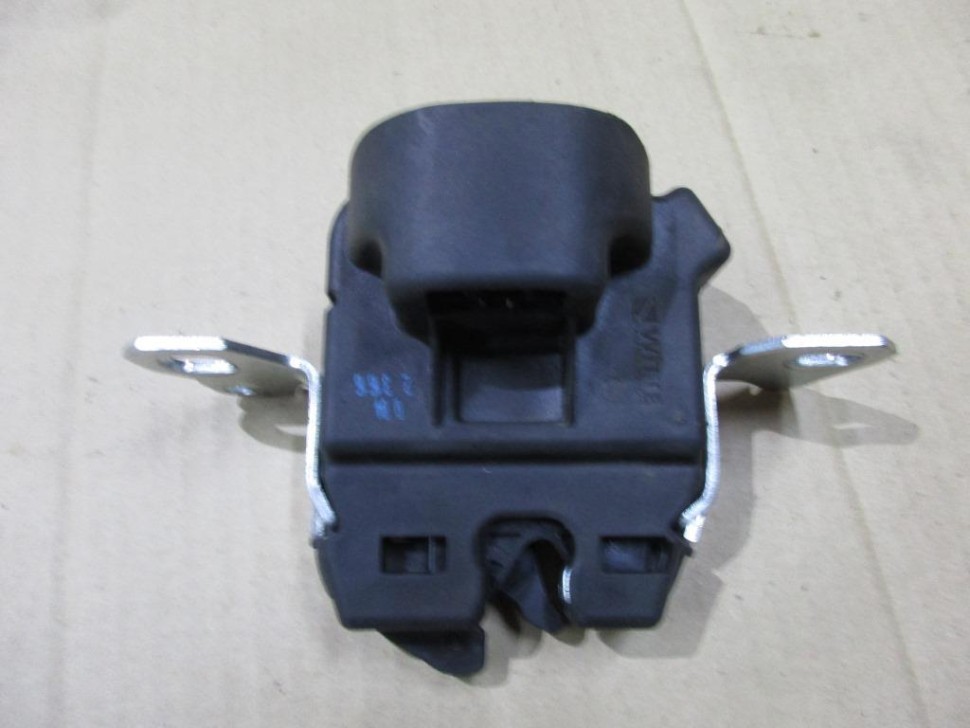 Замок багажника MERCEDES-BENZ C-класс W205/S205/C205/A205 (2014 - 2018) фото 1 — Разборка Мерседес