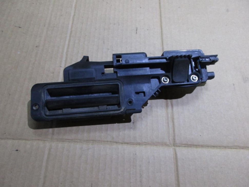 Ручка открытия багажника MERCEDES-BENZ M-класс W163 рестайлинг (2001 - 2005) фото 1 — Разборка Мерседес