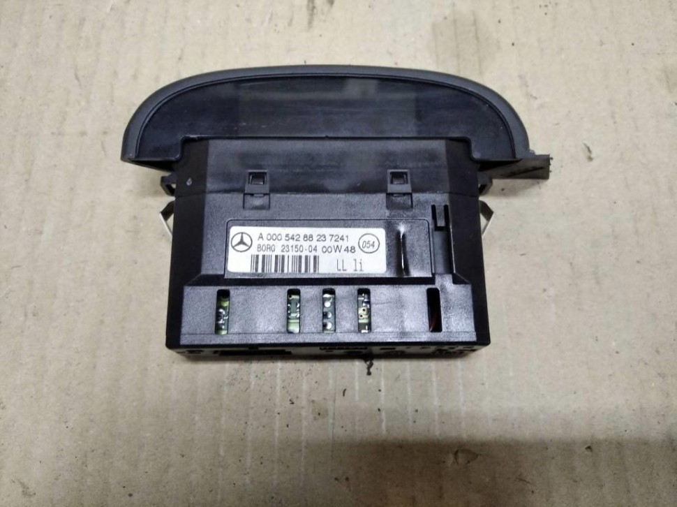 Индикатор парктроника MERCEDES-BENZ S-класс W220 (1998 - 2005) фото 1 — Разборка Мерседес