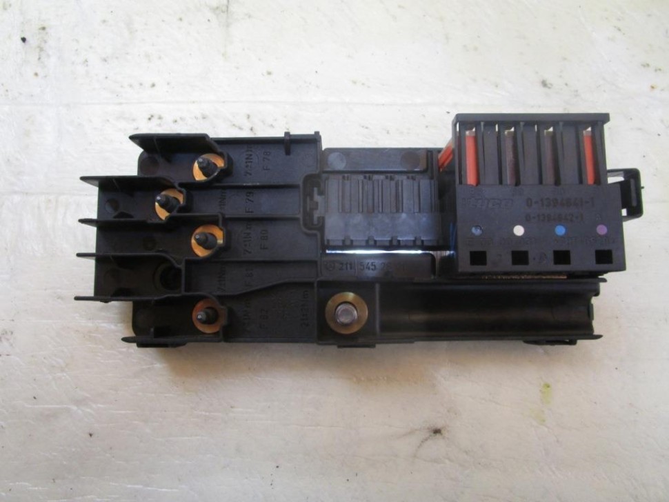 Блок предохранителей MERCEDES-BENZ M-класс W164 рестайлинг (2008 - 2011) фото 1 — Разборка Мерседес