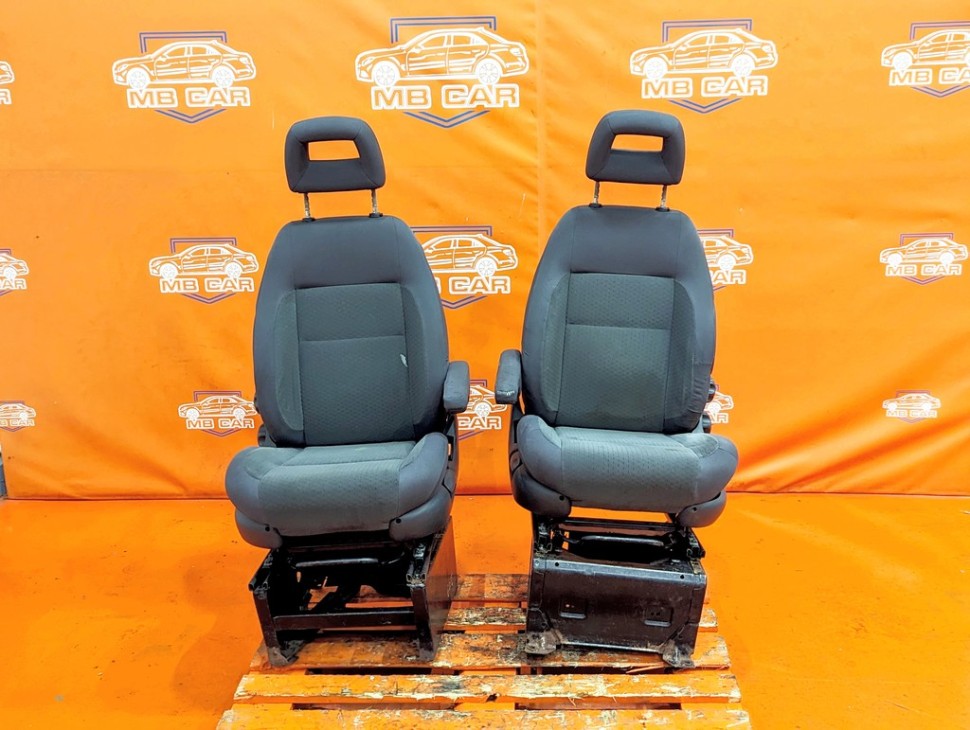 Салон MERCEDES-BENZ Vito W638 (1996 - 2003) фото 1 — Разборка Мерседес