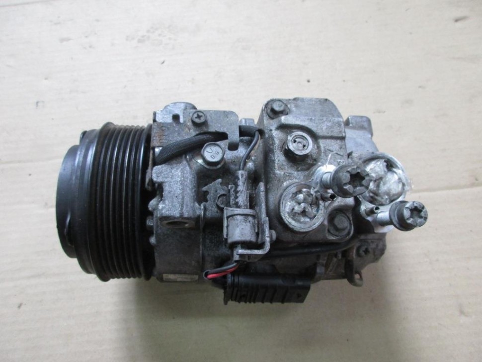 Компрессор кондиционера MERCEDES-BENZ M-класс W166 (2011 - 2015) фото 1 — Разборка Мерседес