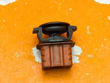 Клипса радиатора MERCEDES-BENZ CLS-класс C219 (2004 - 2008) &mdash; Разборка Мерседес