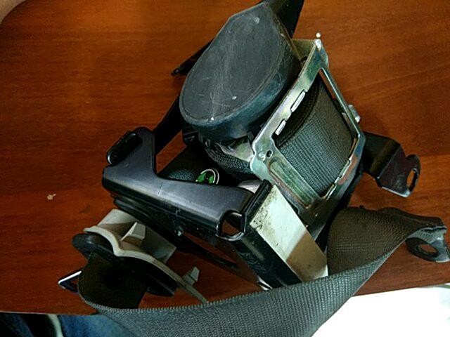 Ремень безопасности задний левый MERCEDES-BENZ CLS-класс C219 (2004 - 2008) фото 1 — Разборка Мерседес