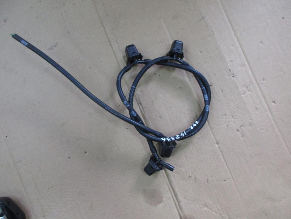 Форсунка омывателя лобового стекла MERCEDES-BENZ GLE-класс Coupe C292 (2015 - 2019) фото 1 — Разборка Мерседес