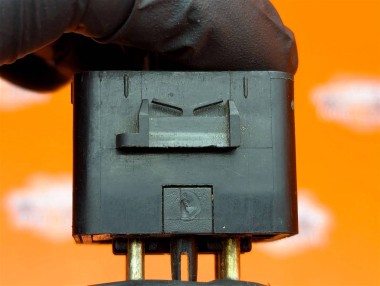 Кнопка регулировки зеркал MERCEDES-BENZ W124 W124/S124/C124/A124 (1984 - 1993) — Разборка Мерседес