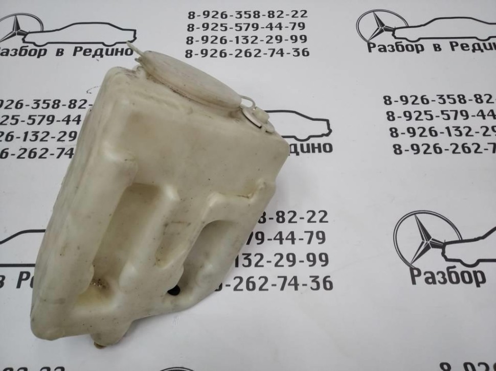 Бачок омывателя MERCEDES-BENZ E-класс W210/S210 (1995 - 1999) фото 1 — Разборка Мерседес