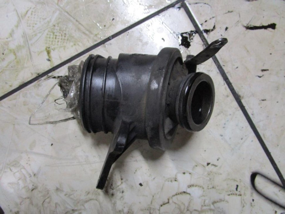 Демпфер турбины MERCEDES-BENZ C-класс W203/S203/CL203 (2000 - 2004) фото 1 — Разборка Мерседес