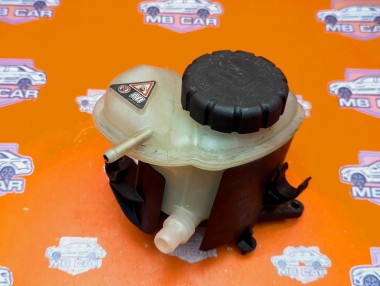 Бачок расширительный MERCEDES-BENZ A-класс AMG W176 (2013 - 2015) &mdash; Разборка Мерседес