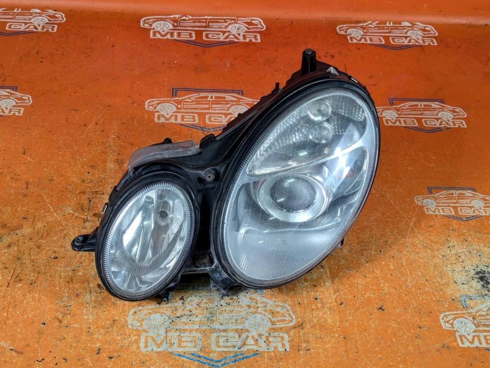 Фара левая MERCEDES-BENZ E-класс W211/S211 (2002 - 2006) фото 1 &mdash; Разборка Мерседес