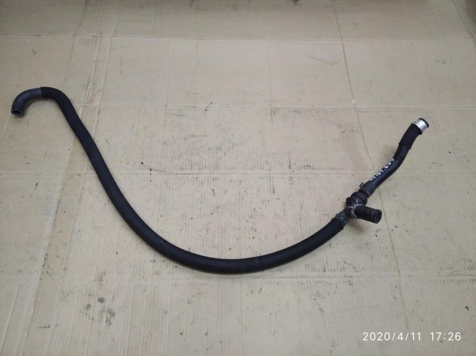 Патрубок ОЖ MERCEDES-BENZ GL-класс X164 (2006 - 2009) фото 1 — Разборка Мерседес