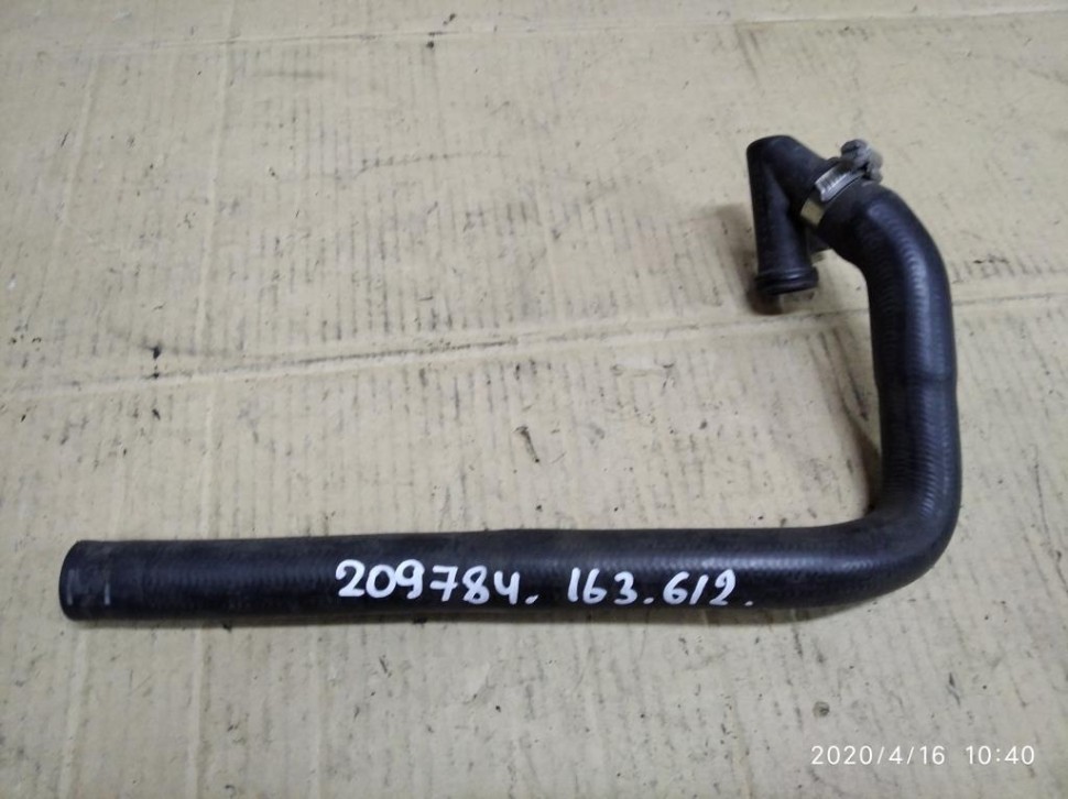 Патрубок ОЖ MERCEDES-BENZ M-класс W163 (1997 - 2001) фото 1 — Разборка Мерседес