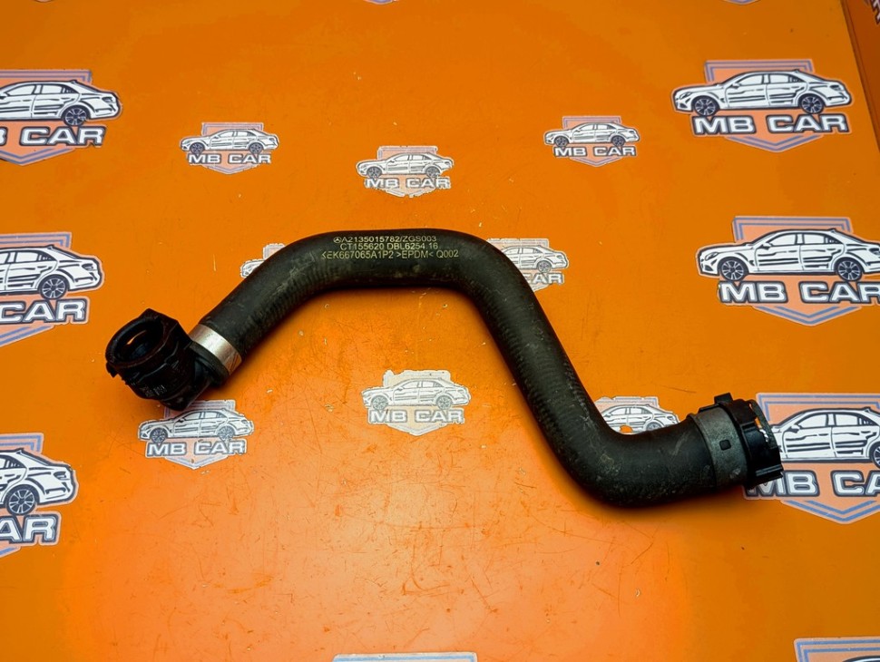 Патрубок ОЖ MERCEDES-BENZ E-класс W213/S213/C238/A238 (2016 - 2021) фото 1 — Разборка Мерседес