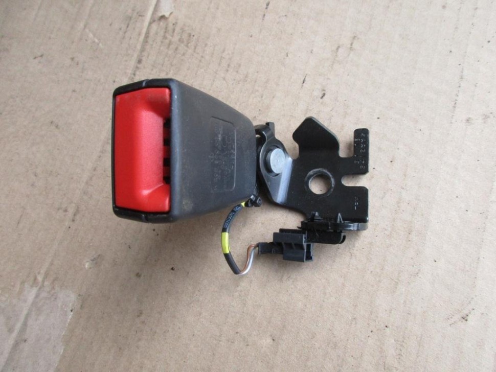 Замок ремня безопасности MERCEDES-BENZ GLC-класс Coupe C253 (2016 - 2019) фото 1 — Разборка Мерседес