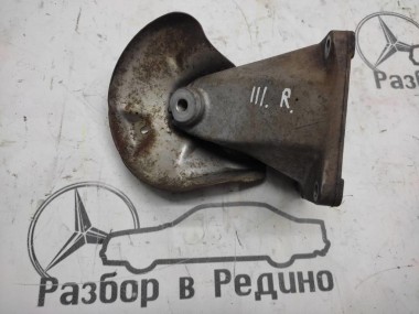 Лапа правая MERCEDES-BENZ CLK-класс C208/W208 (1997 - 2000) — Разборка Мерседес