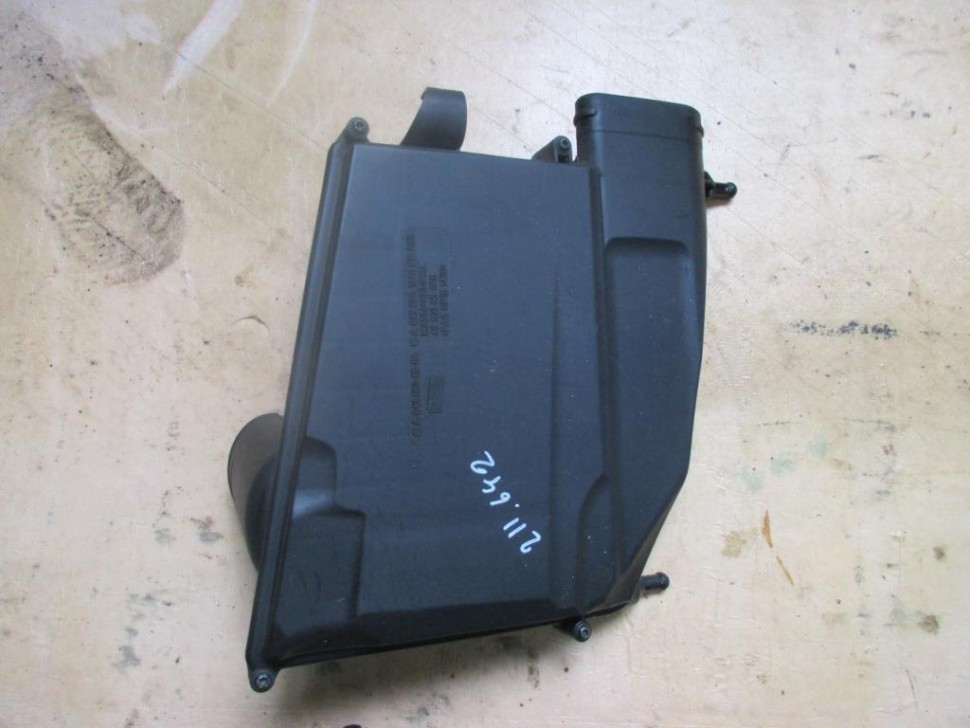 Корпус воздушного фильтра MERCEDES-BENZ E-класс W211/S211 (2002 - 2006) фото 1 — Разборка Мерседес