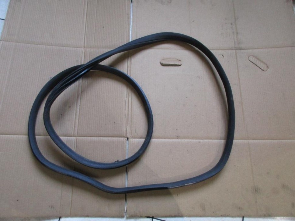 Уплотнители дверей MERCEDES-BENZ M-класс W166 (2011 - 2015) фото 1 — Разборка Мерседес