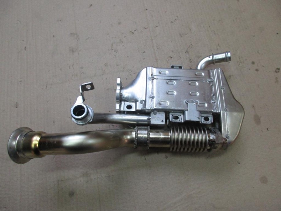 Теплообменник MERCEDES-BENZ E-класс W213/S213/C238/A238 (2016 - 2021) фото 1 — Разборка Мерседес