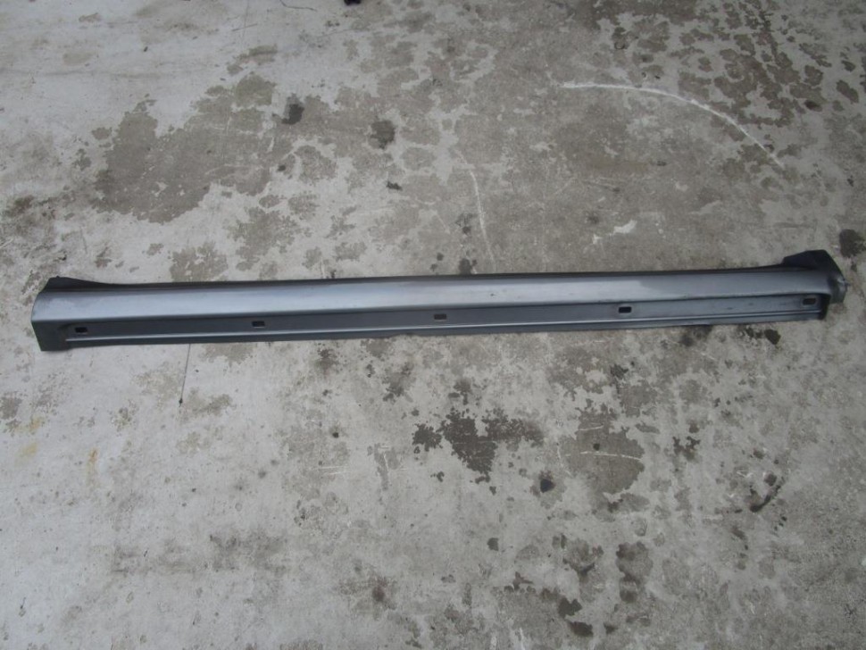 Порог пластиковый правый MERCEDES-BENZ A-класс W169 рестайлинг (2008 - 2012) фото 1 — Разборка Мерседес
