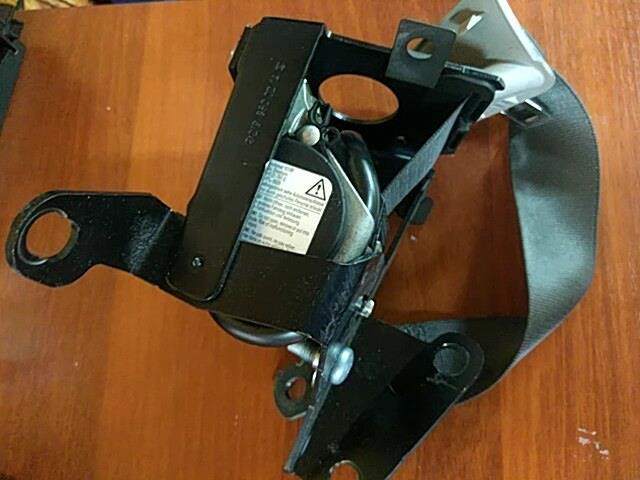 Ремень безопасности задний правый MERCEDES-BENZ CLS-класс C219 (2004 - 2008) фото 1 — Разборка Мерседес