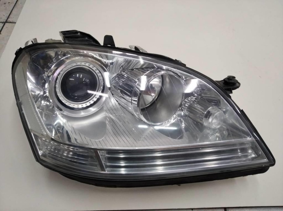 Фара правая MERCEDES-BENZ M-класс W164 (2005 - 2008) фото 1 — Разборка Мерседес