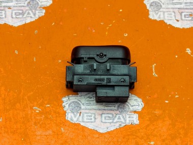 Кнопка стеклоподъемников MERCEDES-BENZ A-класс W168 (1997 - 2001) — Разборка Мерседес