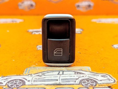 Кнопка стеклоподъемников MERCEDES-BENZ GLA-класс X156 (2013 - 2017) &mdash; Разборка Мерседес