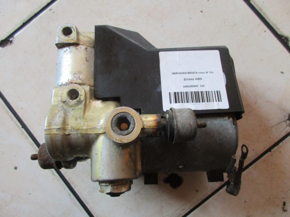 Блок ABS MERCEDES-BENZ W124 W124/S124/C124/A124 (1984 - 1993) фото 1 — Разборка Мерседес