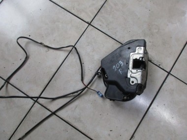 Замок двери задней правой MERCEDES-BENZ C-класс W203/S203/CL203 (2000 - 2004) — Разборка Мерседес