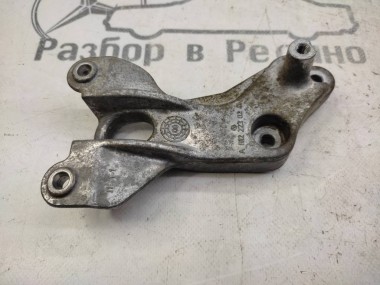 Кронштейн MERCEDES-BENZ Sprinter W901-905 (1995 - 2006) — Разборка Мерседес