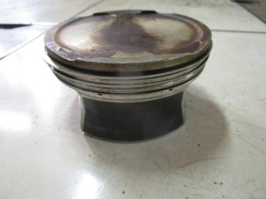 Поршень бензин MERCEDES-BENZ — Разборка Мерседес